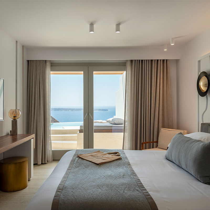 Sunset & Sea View Suite with Pool
