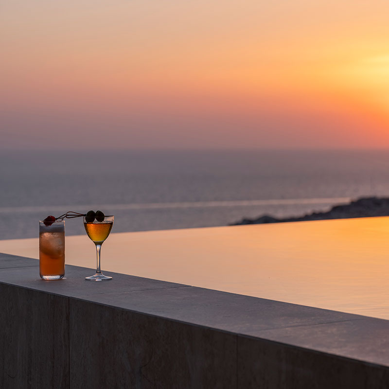Two Bedrooms Sunset & Sea View Suite wit
