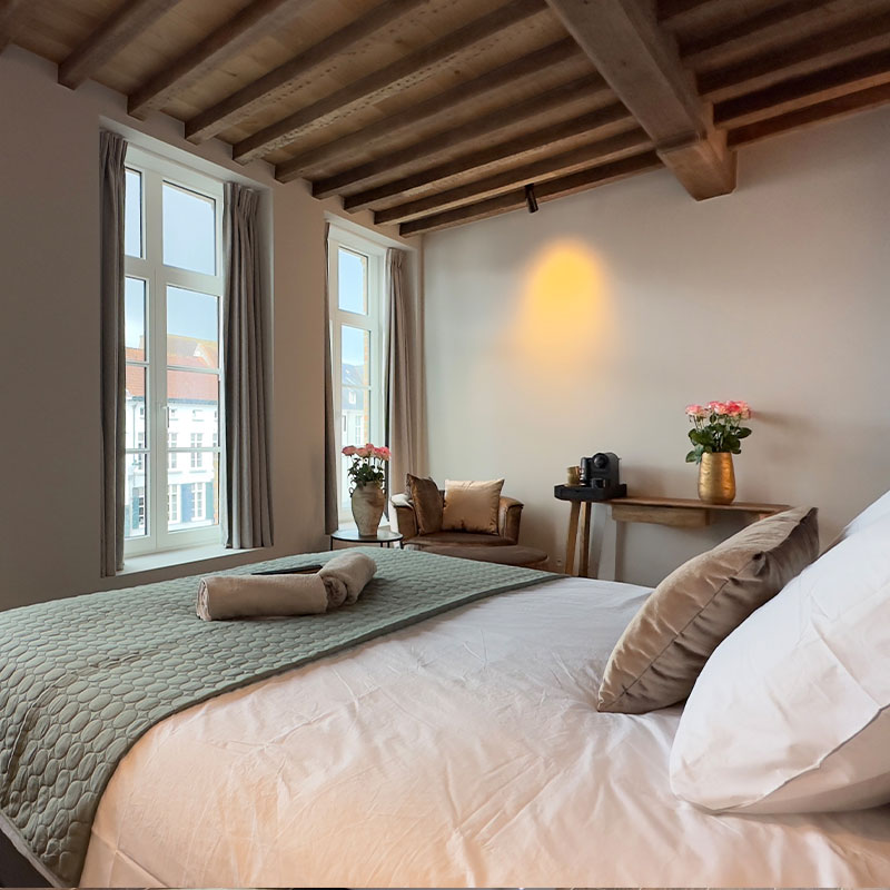 Deluxe Canal View Room 26