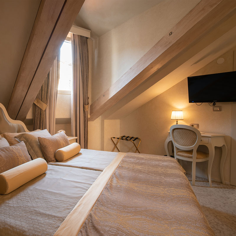 Classic Double Room