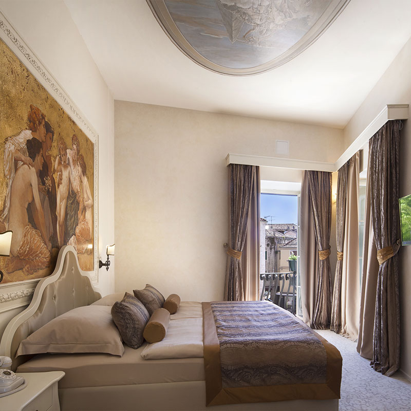 Executive Suite with Balcony