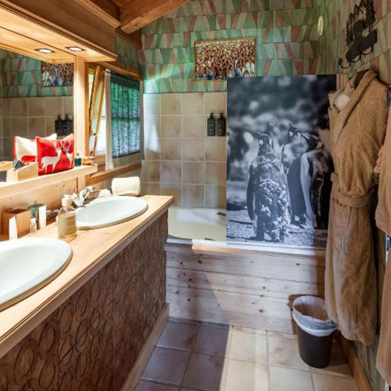 Deluxe King Room Mountain View