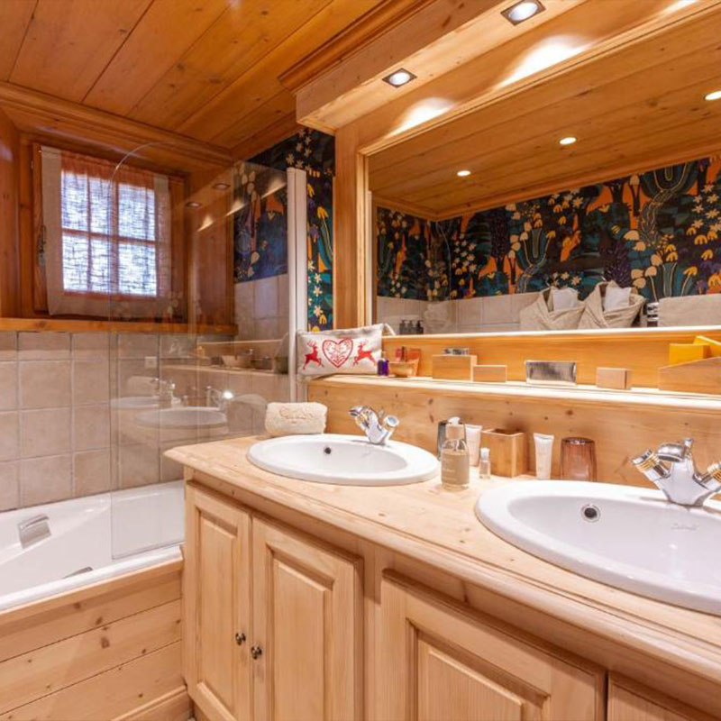 Deluxe Double Room Mountain View