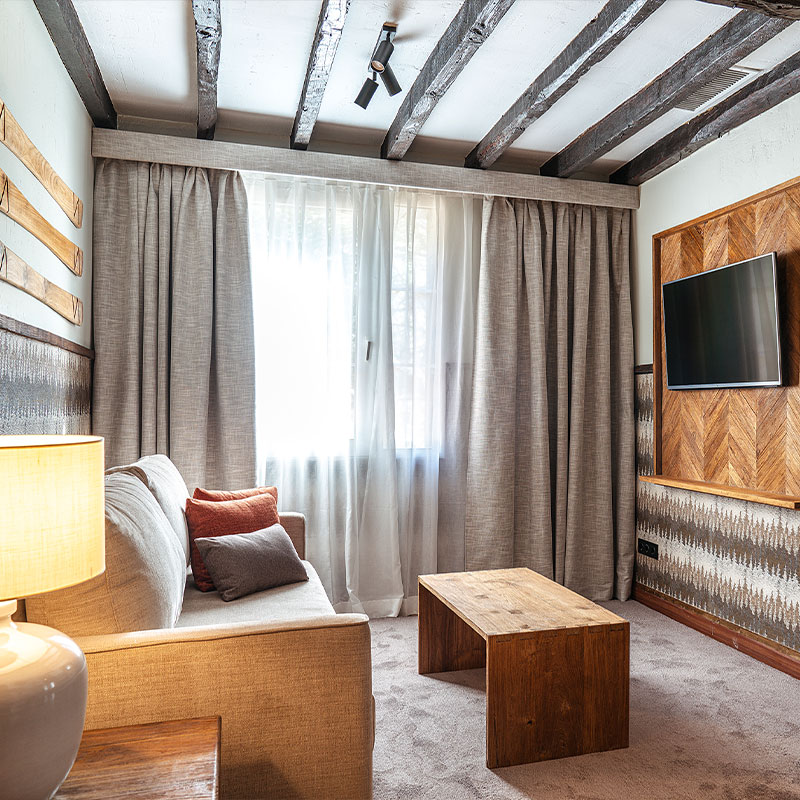Junior Suite Mountain View Triple