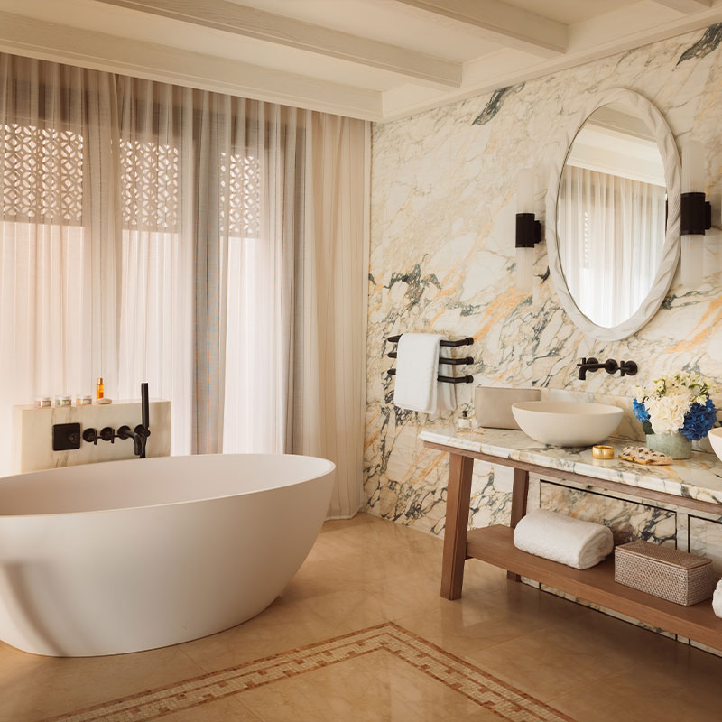Two bedrooms Privilege Suite, Beachfront