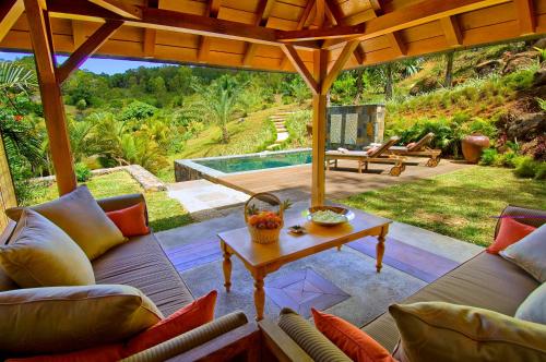 Garden & Mountain Pool Suite