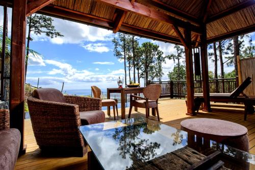 Seaview Pool Suite