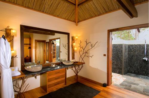 Seaview Pool Suite