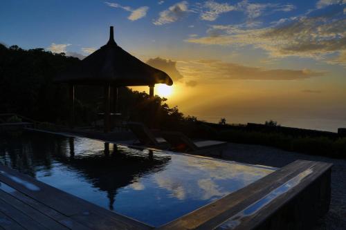 Piton Canot Exclusive Sea View Suite with Pool