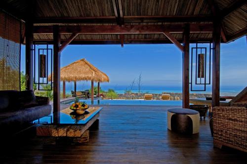 Piton Canot Exclusive Sea View Suite with Pool