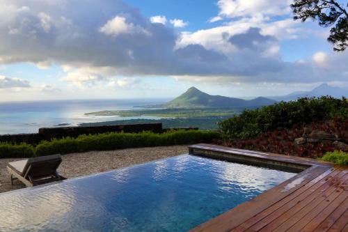 Piton Canot Exclusive Sea View Suite with Pool