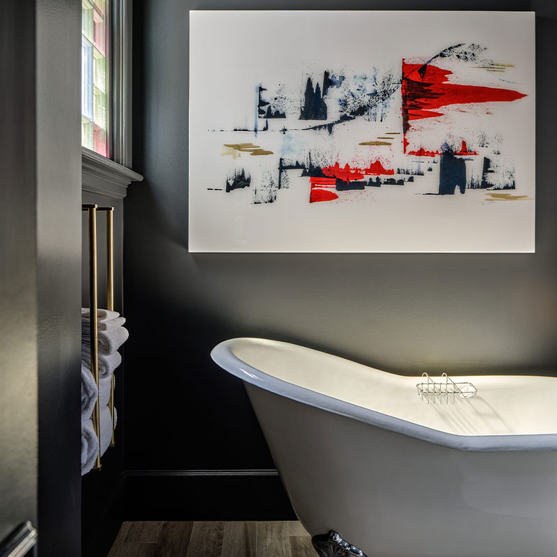 room_title_soaking-tub-king-studiot