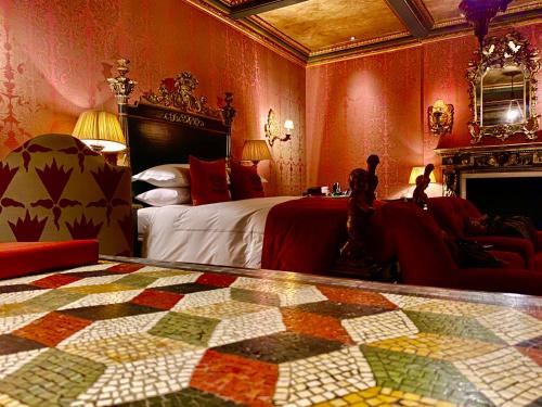 Superior King Suite