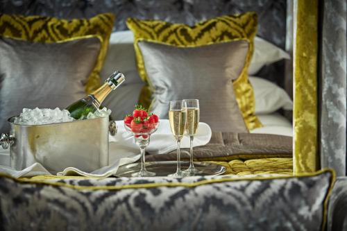 Superior King Suite