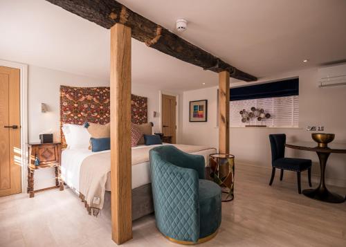 Luxury King Room