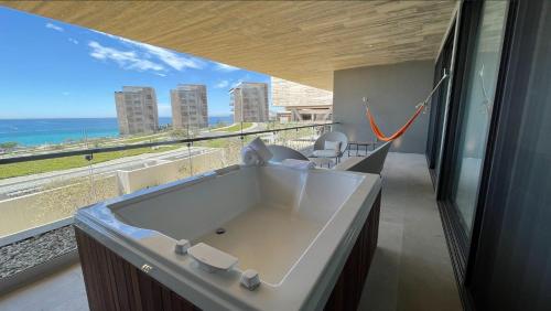 Ocean View 3 Bedroom Suite