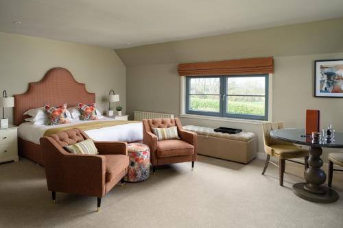 Junior Suite with Garden View