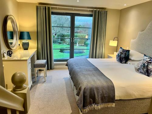 Deluxe King Suite