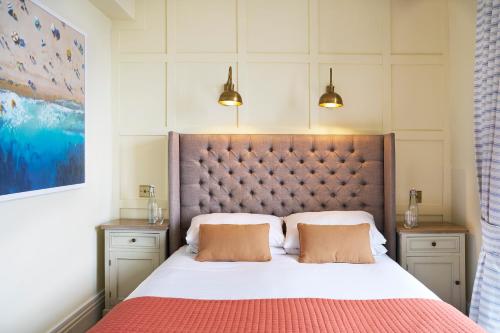 Deluxe Double Room with Balcony and Sea View