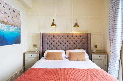 Deluxe Double Room with Balcony and Sea View