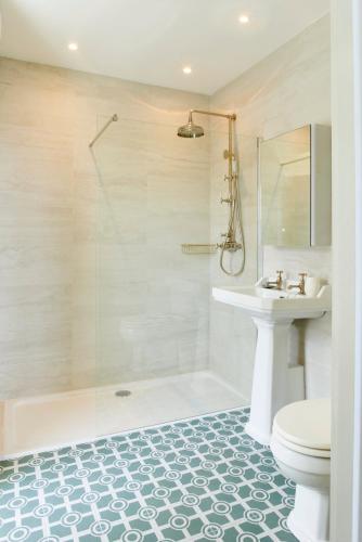 Deluxe Double Room with Balcony and Sea View