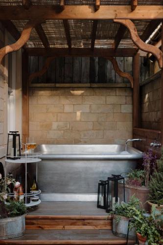 The Orchard Suite