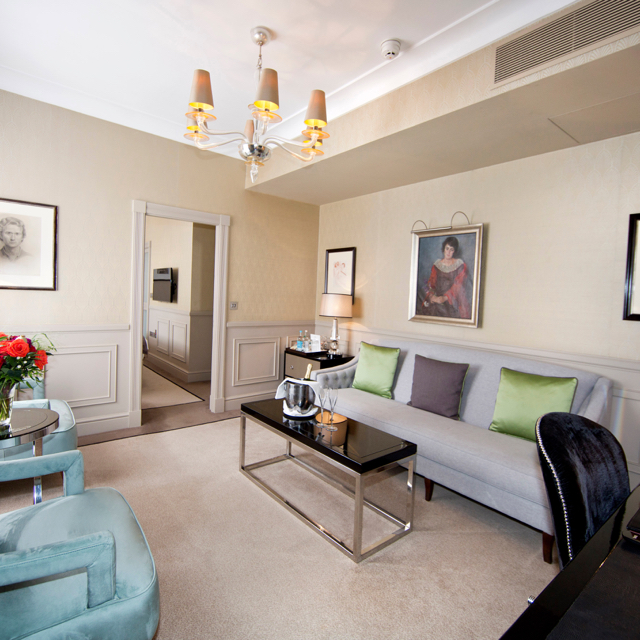 Junior One Bedroom Suite