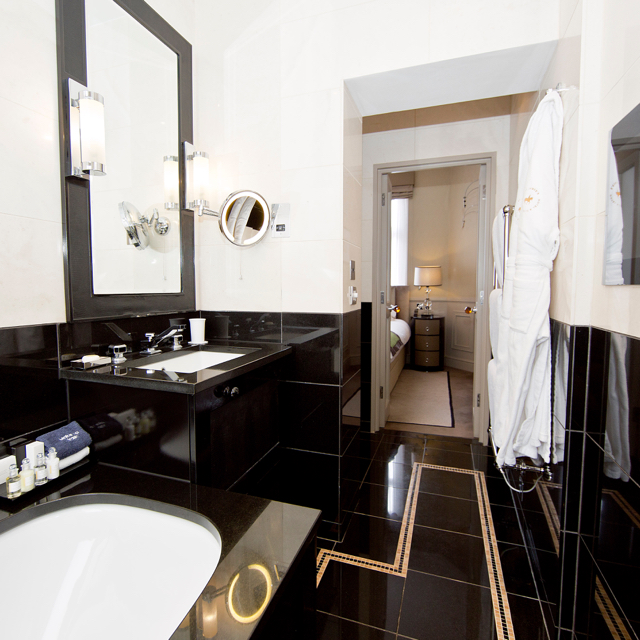 Junior One Bedroom Suite