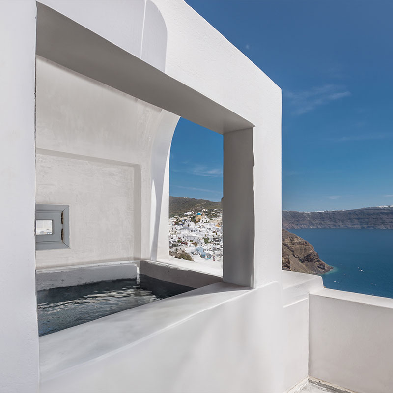 Grande Suite Outdoor Hot tub
