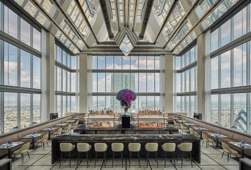 Accessible Grand Landmark King Room