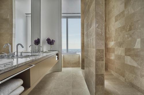 Grand Landmark Double Room