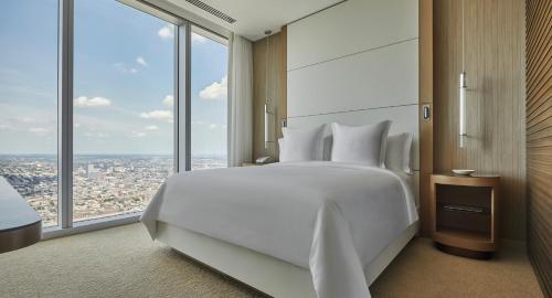 Cityscape One Bedroom King Suite