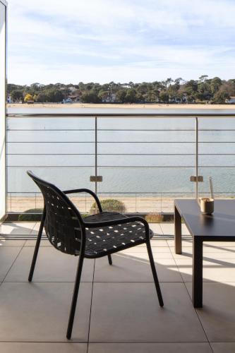 Suite with Lake View