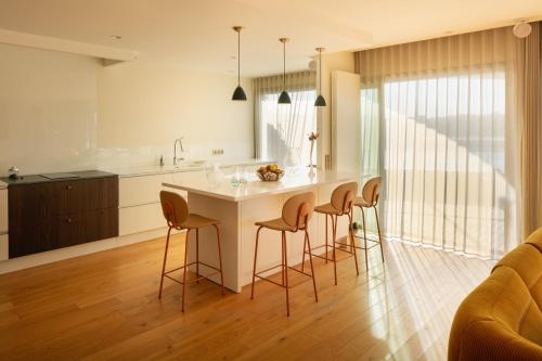 Two-Bedroom Apartment with Lake View