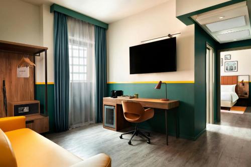 King Suite with Sofa Bed