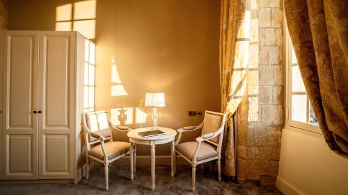 Junior Suite with Garden View
