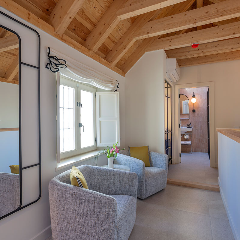 Deluxe Attic