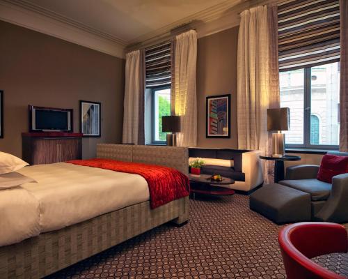 Junior Suite - City View
