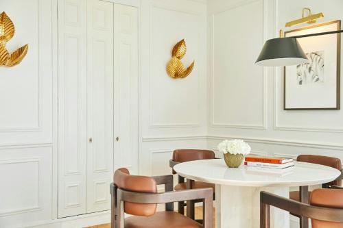 One-Bedroom Cervantes King Suite with City View