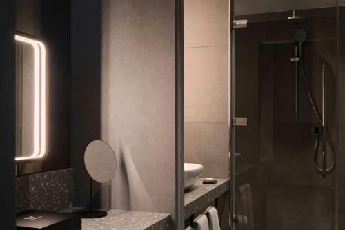 James Craig Deluxe Twin Suite