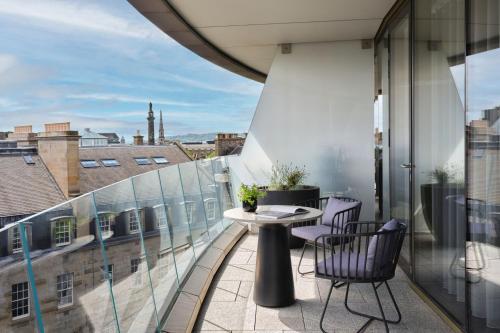 Superior Twin Room with Balcony