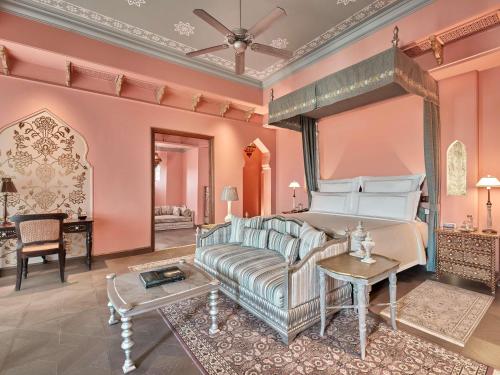 Signature One King Bedroom Suite: Airport Transfers, 01 Bottle of wine, INR 3000 hotel credit once during the stay. Book for two nights and receive one 60-minute spa therapy for one person. 20% savings on hotel services.