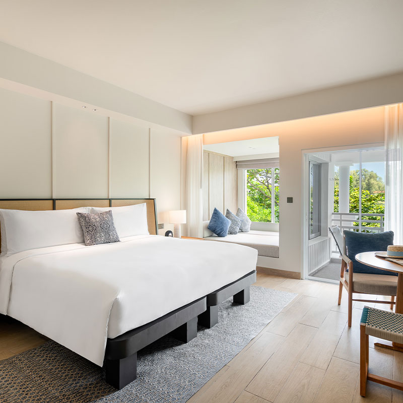Lagoon View 1 King Bed