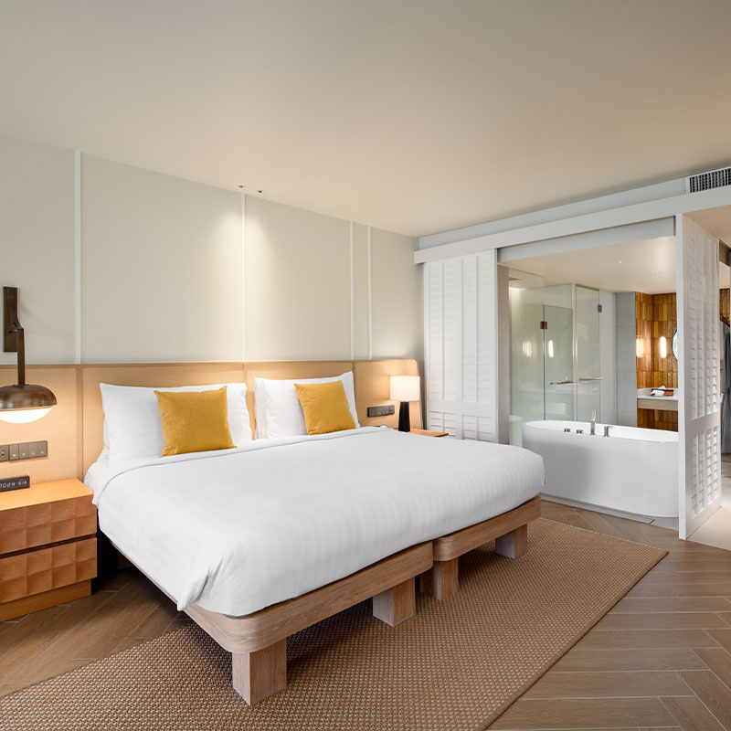 Club Ocean View 1 King Bed