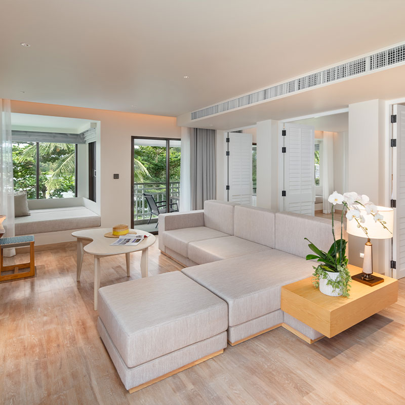 Ocean View Suite - 1 King Bed