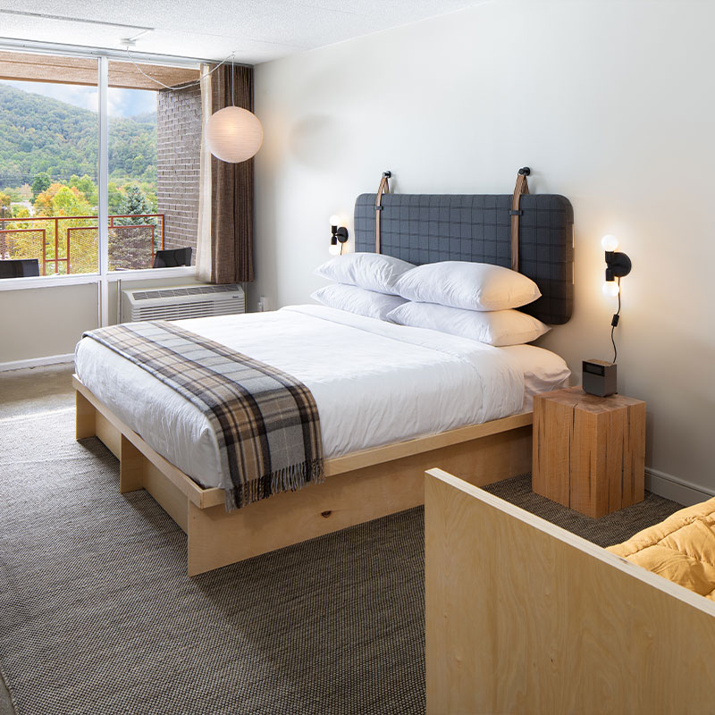 King Room with Daybed