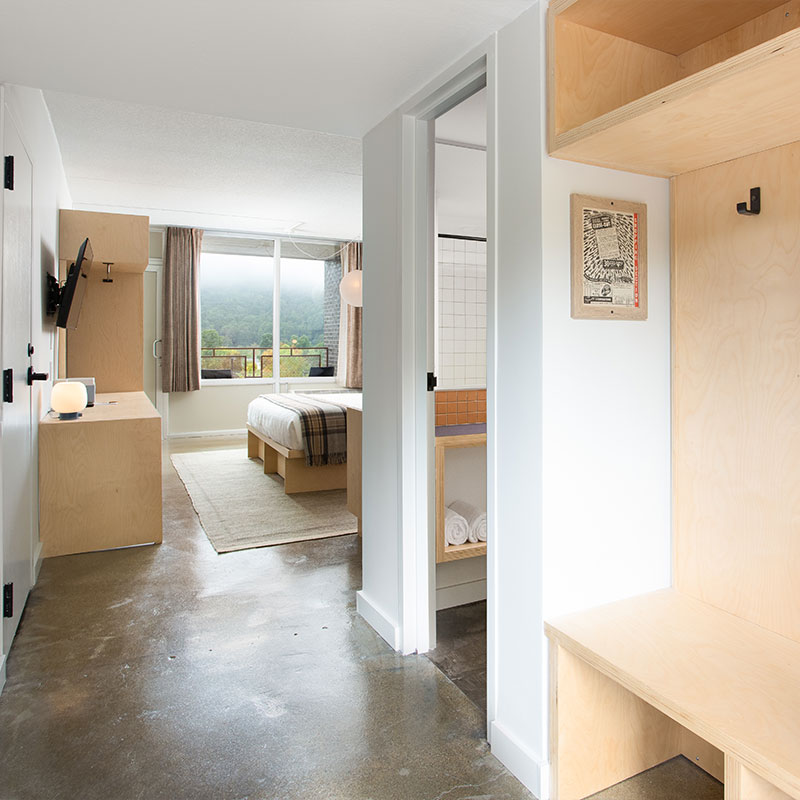 King Room with Daybed