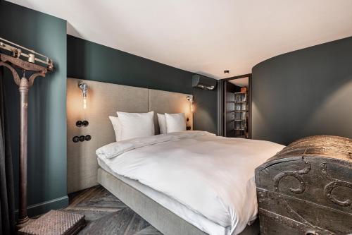 Family Suite The Blacksmith