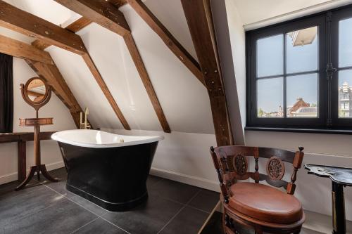  Loft with canal view: The Miller