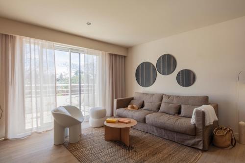 One Bedroom Apartment